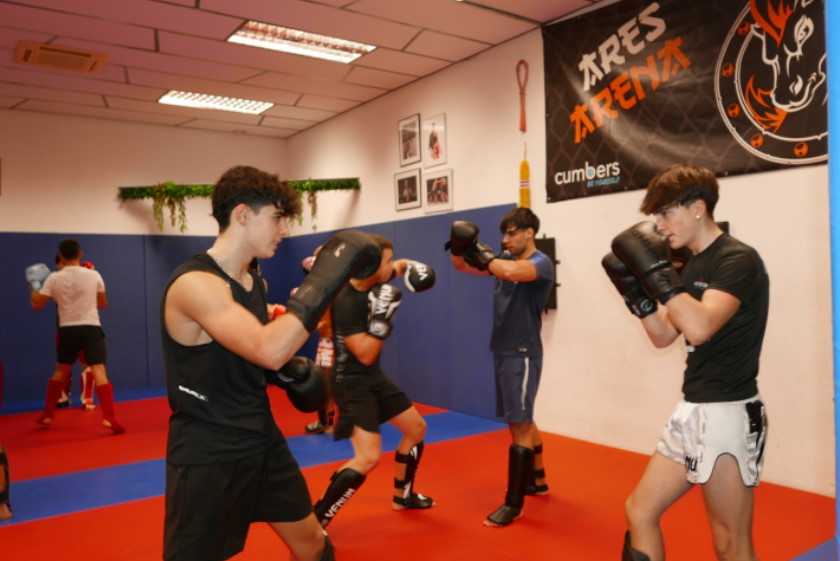 Clases Kick Boxing Mollet Pantiquet Ares Arena adultos niños